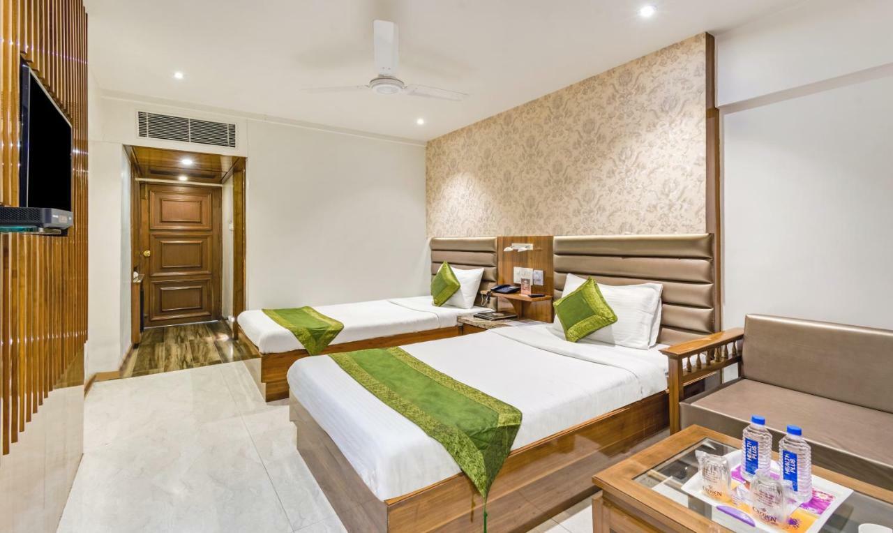 Hotel Crown Palace إندور المظهر الخارجي الصورة